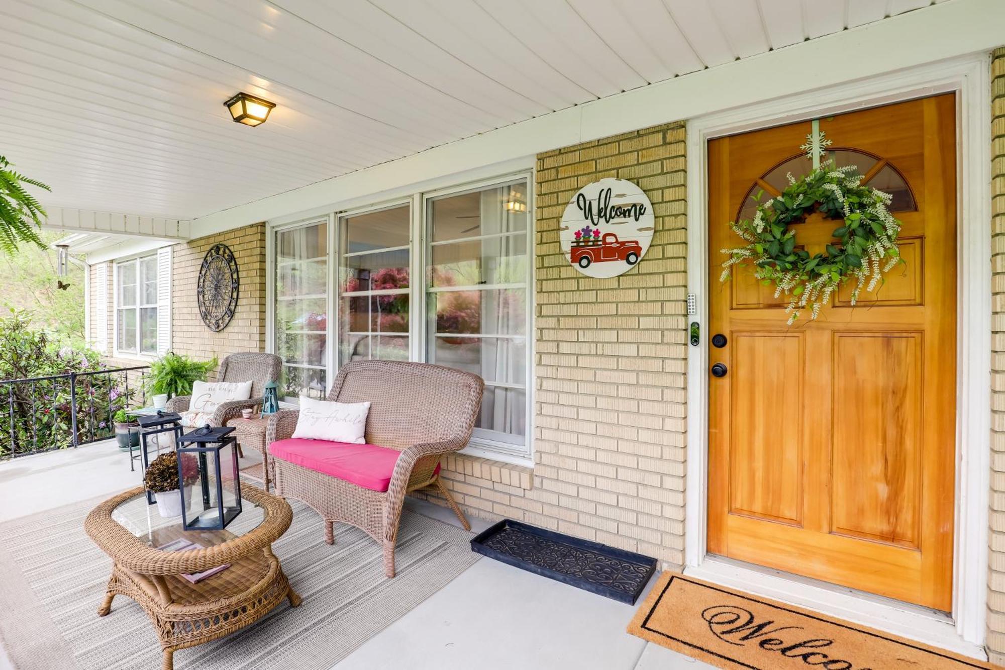 Updated Marshall Home With Fire Pit And Game Room! Exterior foto
