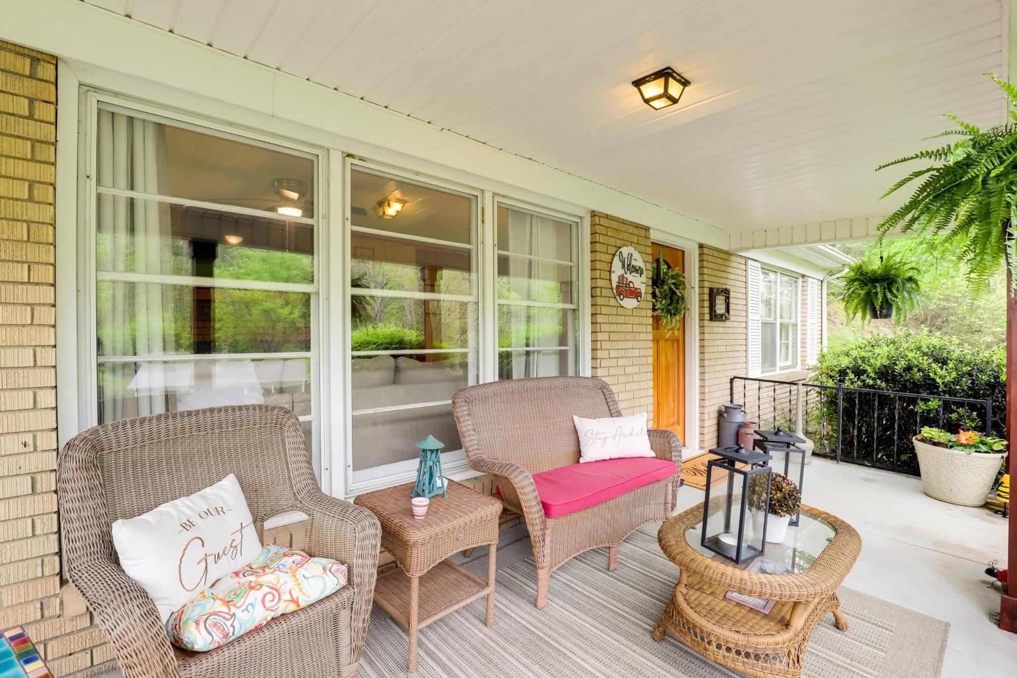 Updated Marshall Home With Fire Pit And Game Room! Exterior foto